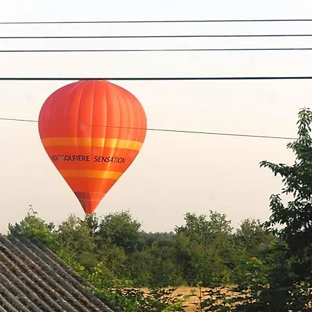 Domaine De Oda ve Kahvaltı Meigné